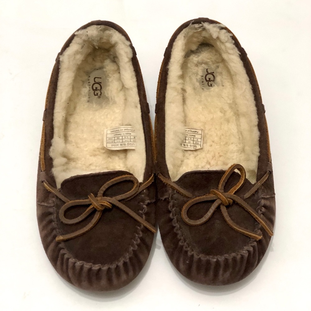 UGG  DAKOTA LOAFERS